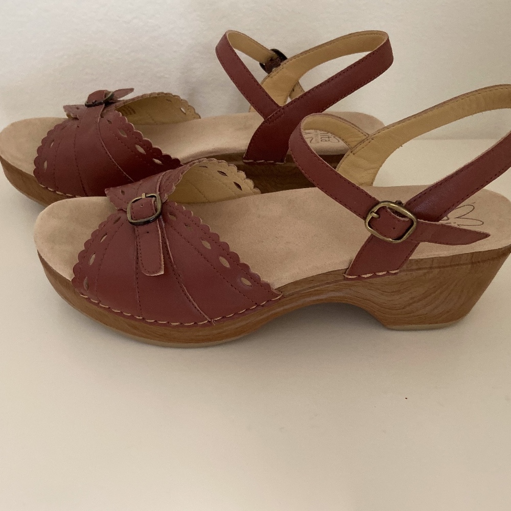Sanita women's platform sandal